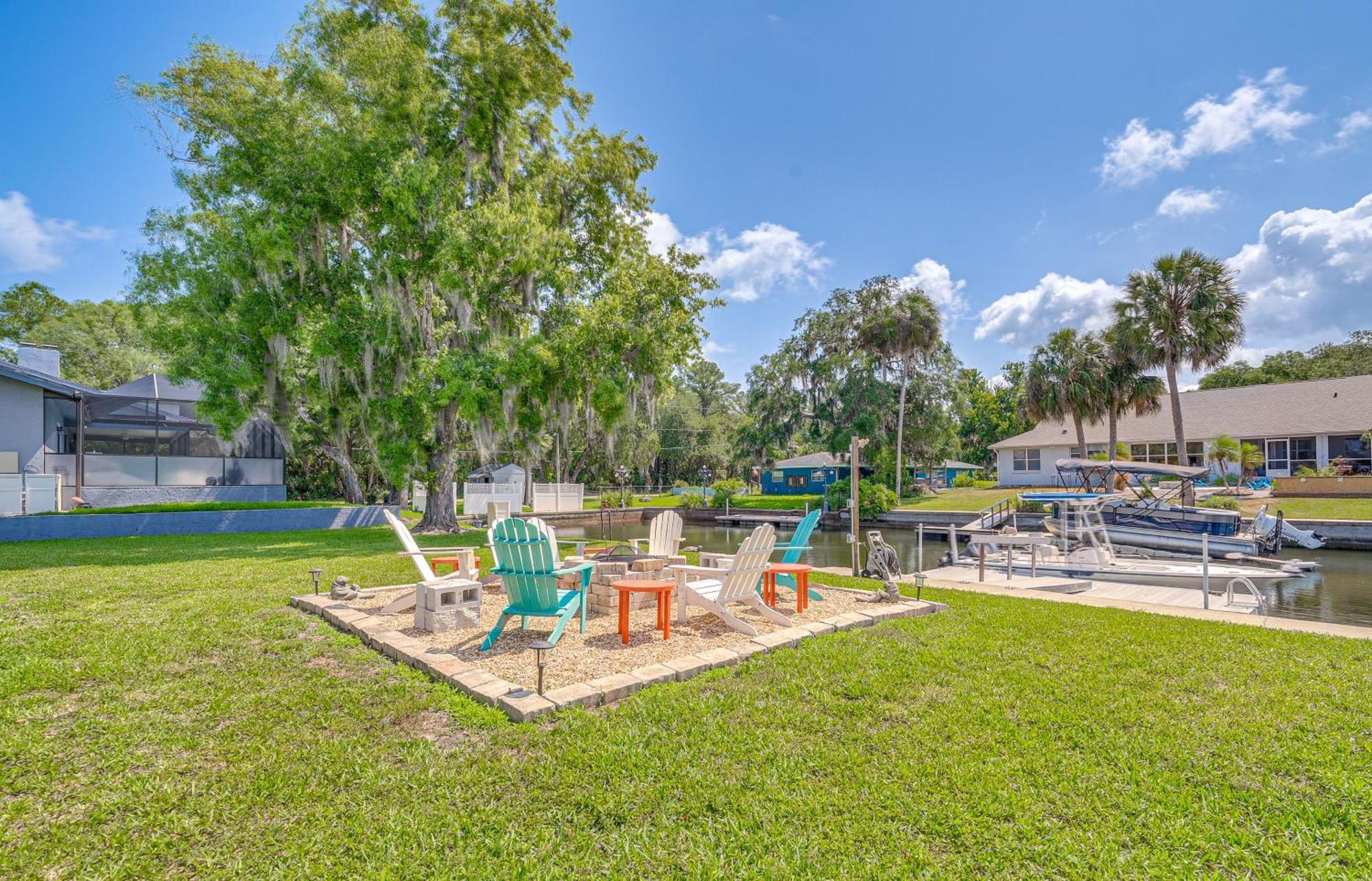 Crystal River Getaway With Dock, Kayaks And Bicycles! Exteriör bild